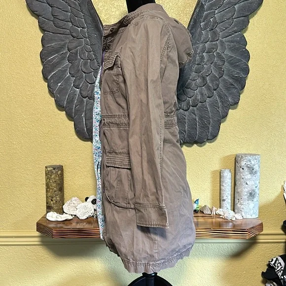 Old Navy Utility Jacket - Picture 5 of 9